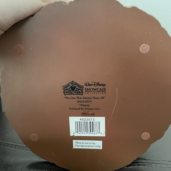 Jim Shore Disney Traditions Snow White- carved by heart - Picture 6 of 9